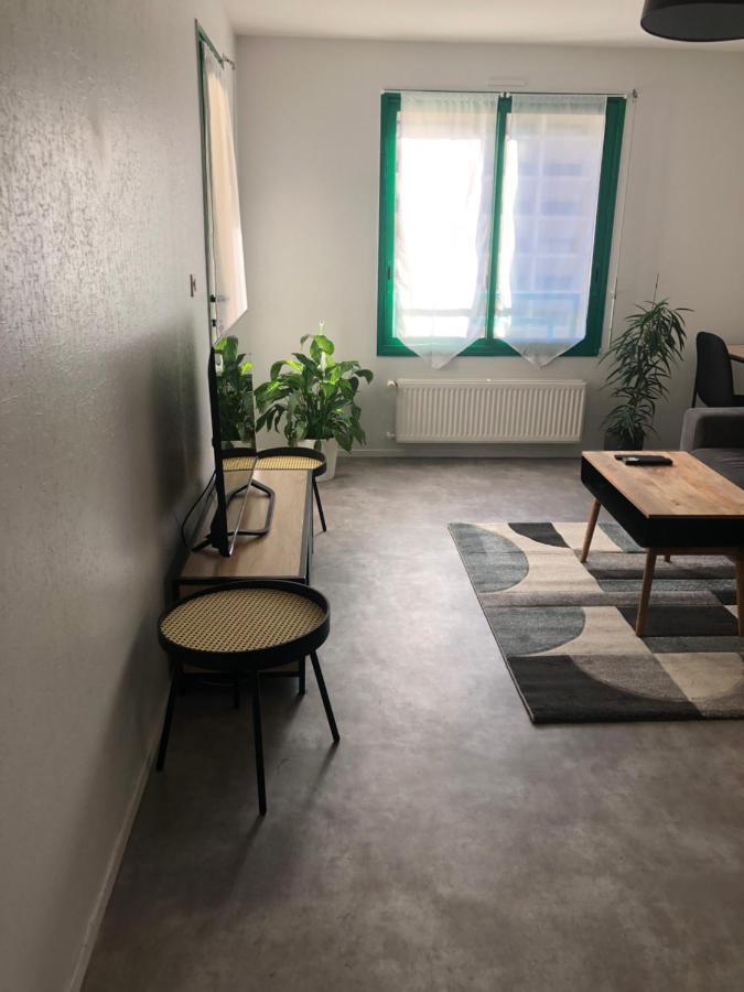 Superbe Appartement En Plein Centre Ville. La Roche-sur-Yon Exterior photo
